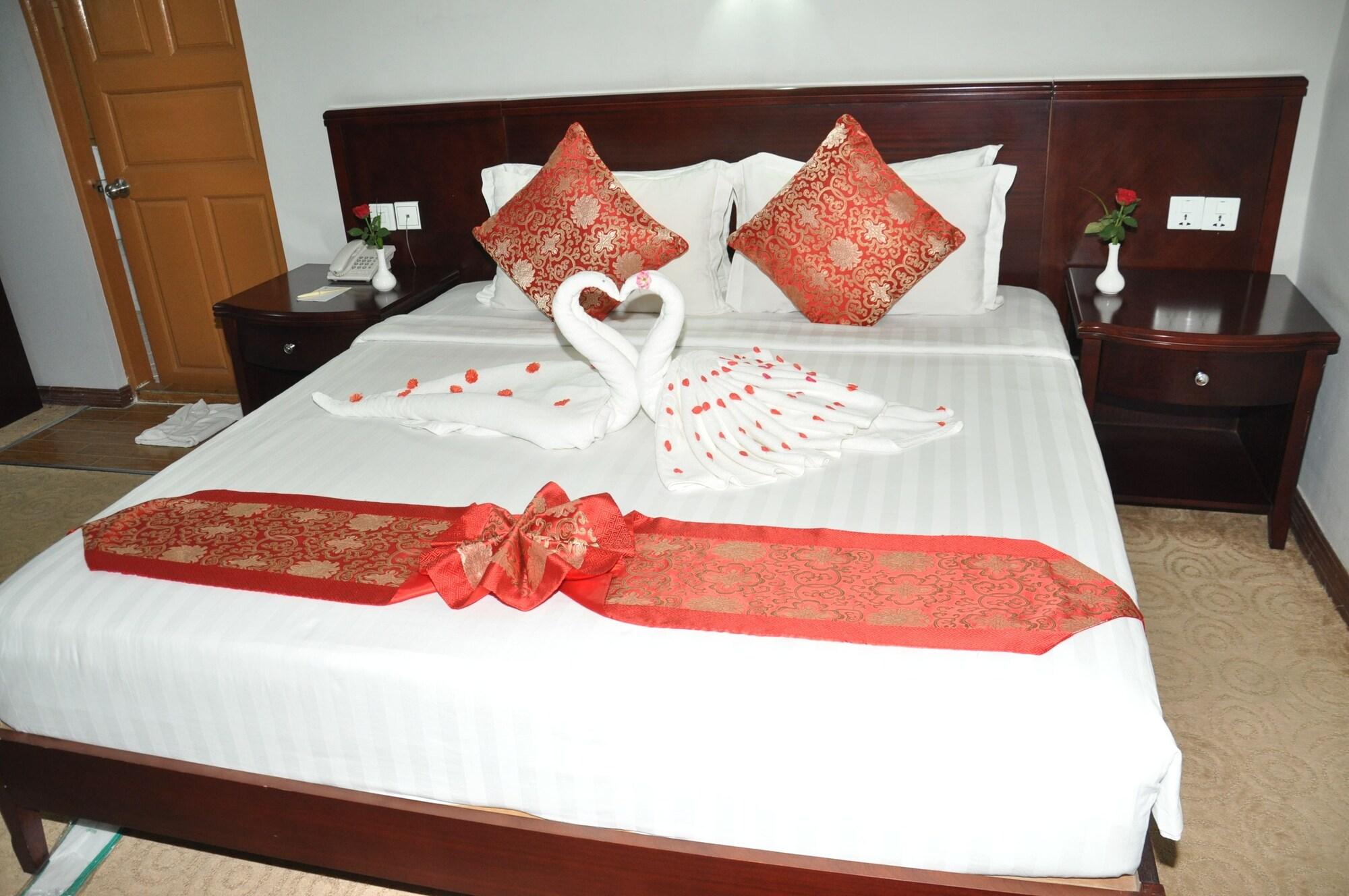 Green Leaf Hotel Yangon Exterior photo