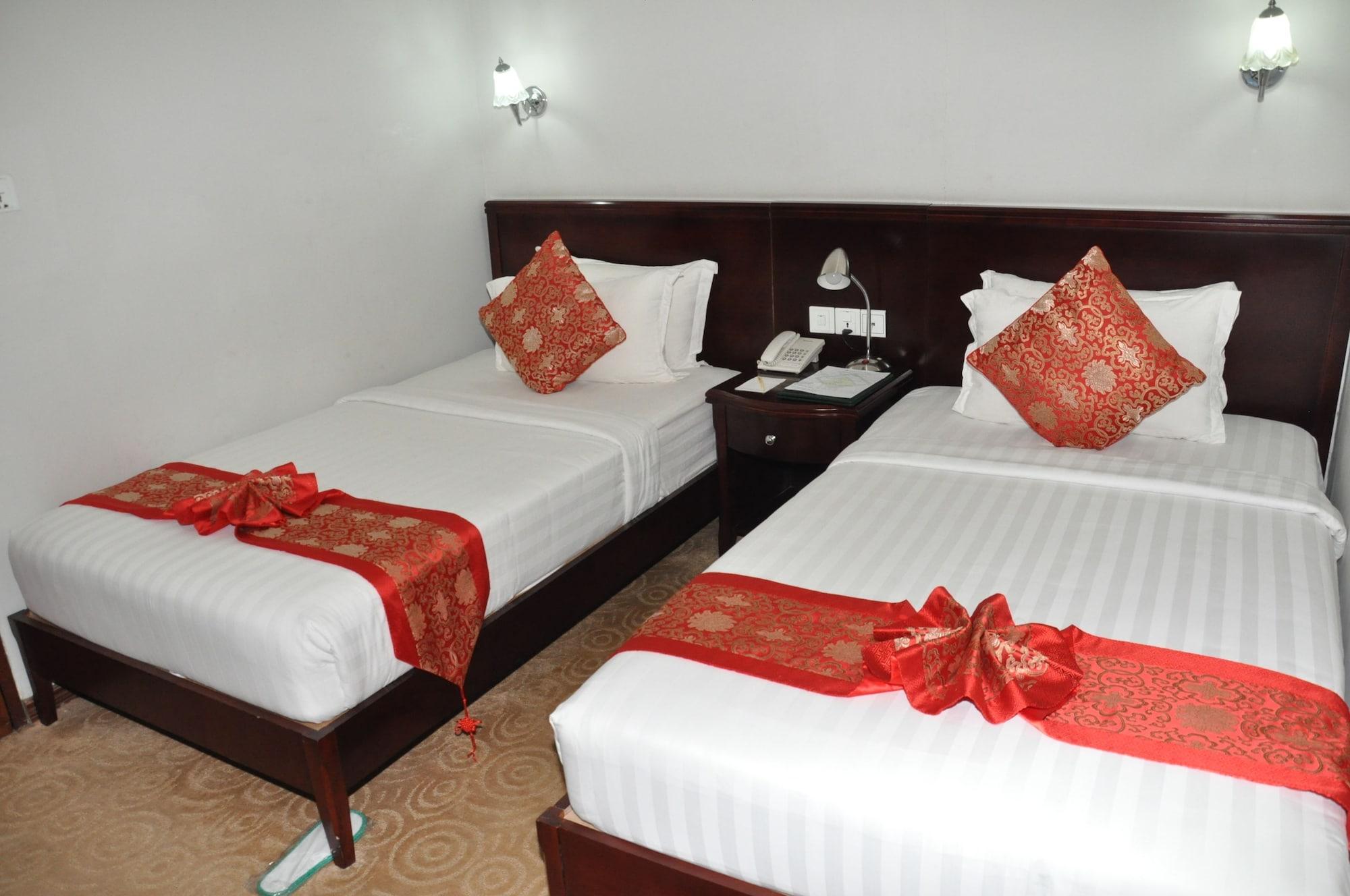 Green Leaf Hotel Yangon Exterior photo