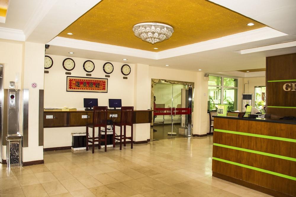 Green Leaf Hotel Yangon Exterior photo