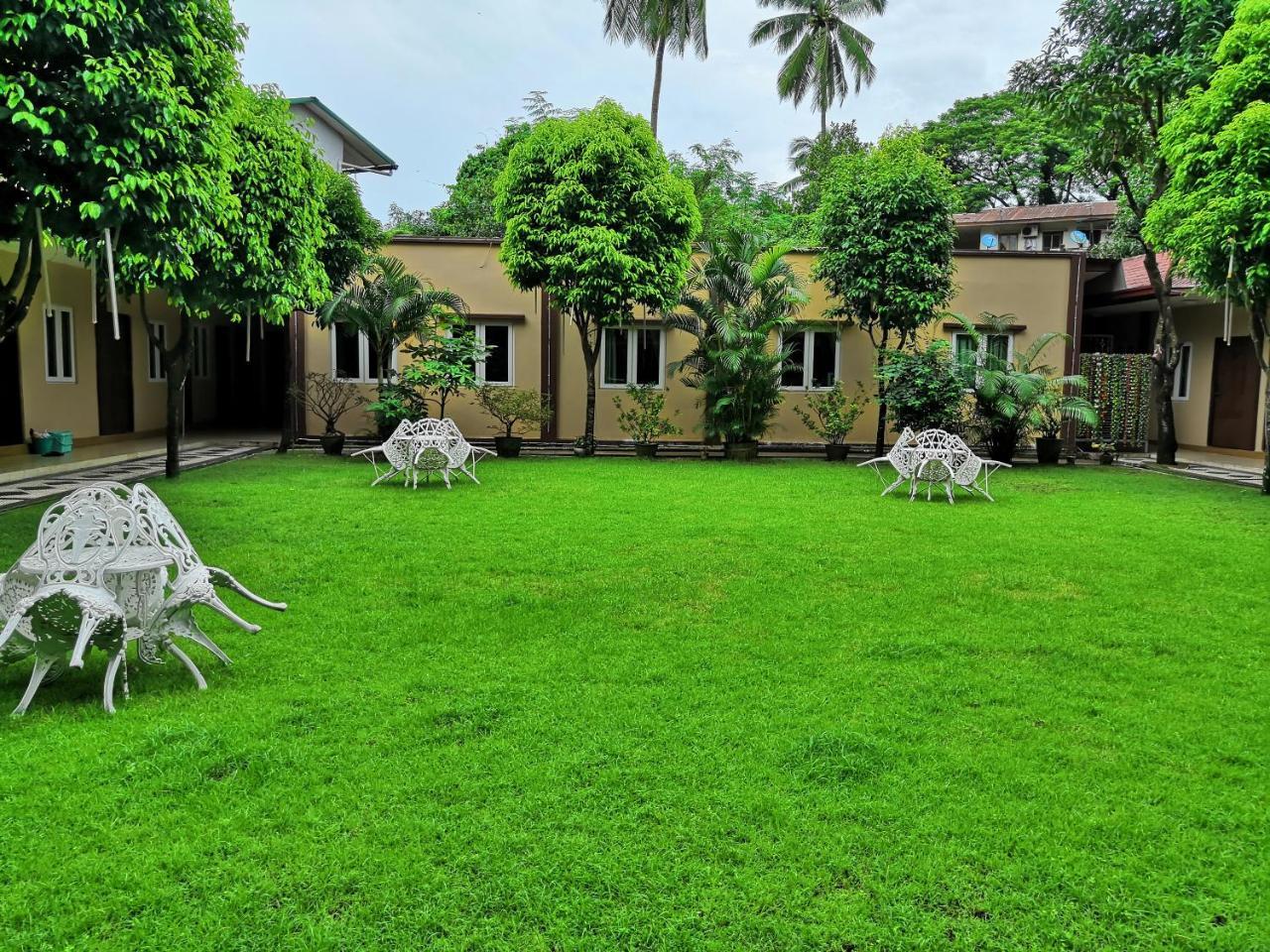 Green Leaf Hotel Yangon Exterior photo